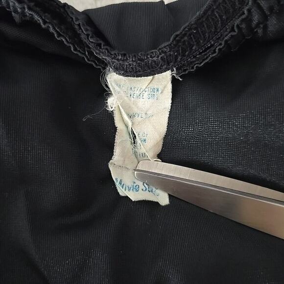 Movie Star Wondermaid Lot of 2 Slip Skirt Ivory Black Lace Medium‎ Antron Nylon - Picture 4 of 16